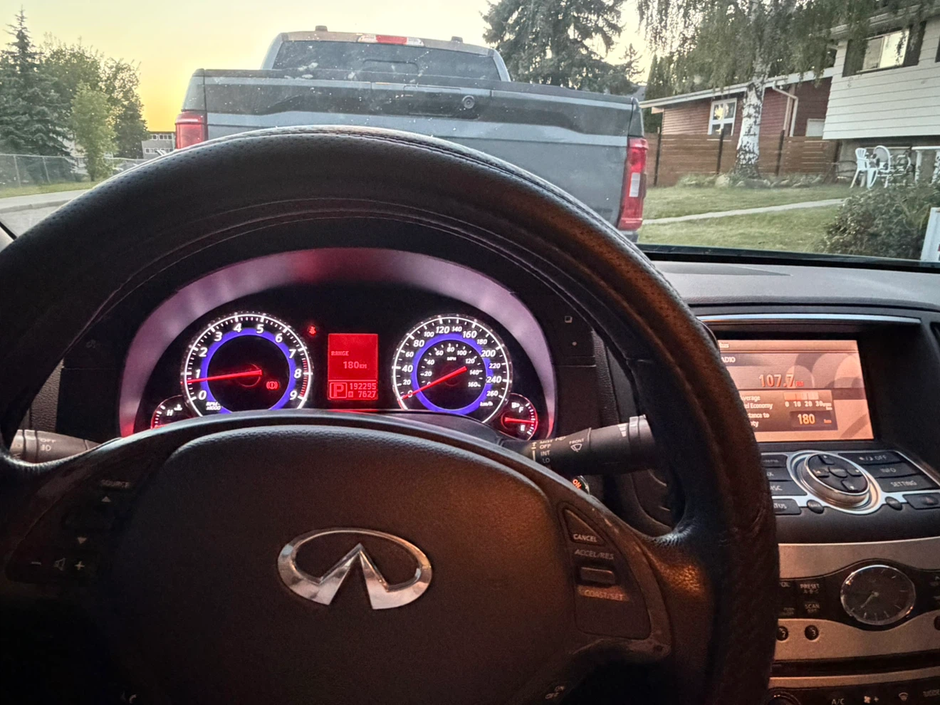 Infiniti G37x Sedan - photo 5