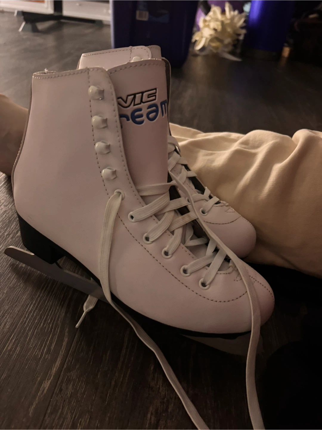 Vic Hockey Dream Figure Skates - US Size 6 - photo 5