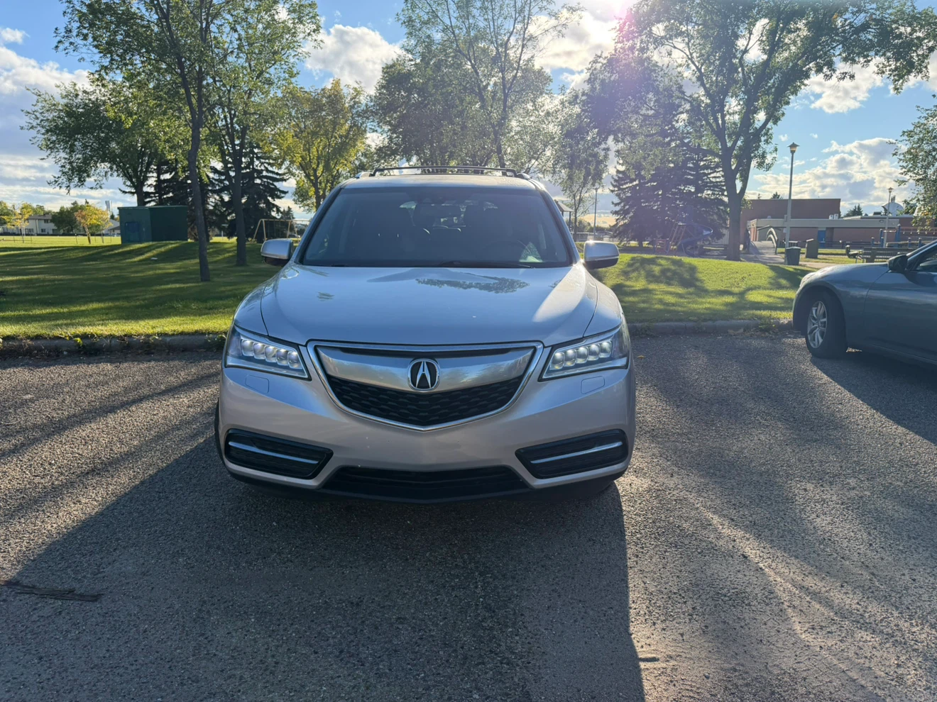 Acura MDX SUV - photo 2
