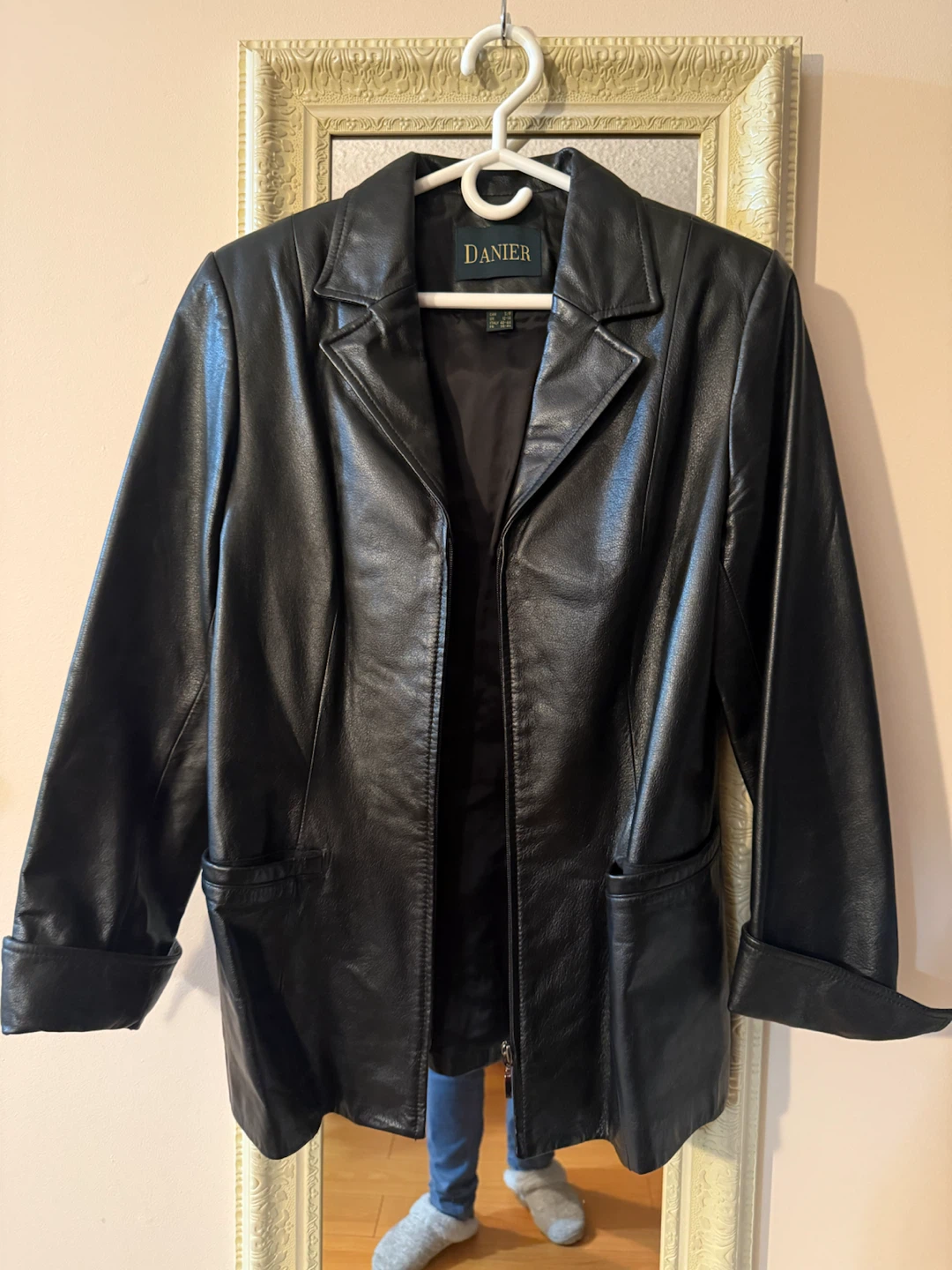 Danier Black Leather Jacket - photo 5