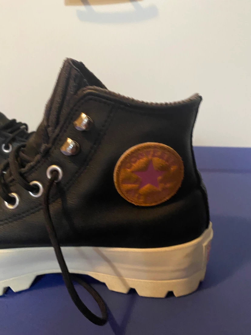 Converse GORE-TEX Leather Winter Lugged High Tops Shoes - photo 3