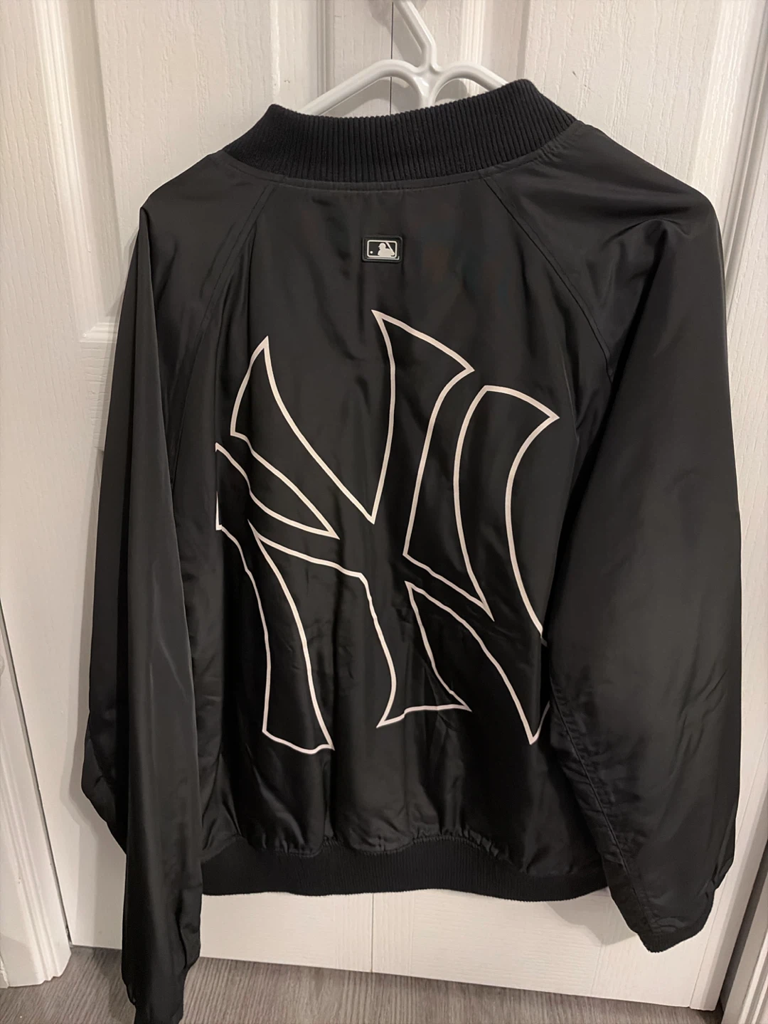 MLB New York Yankees Black Bomber Jacket - photo 2