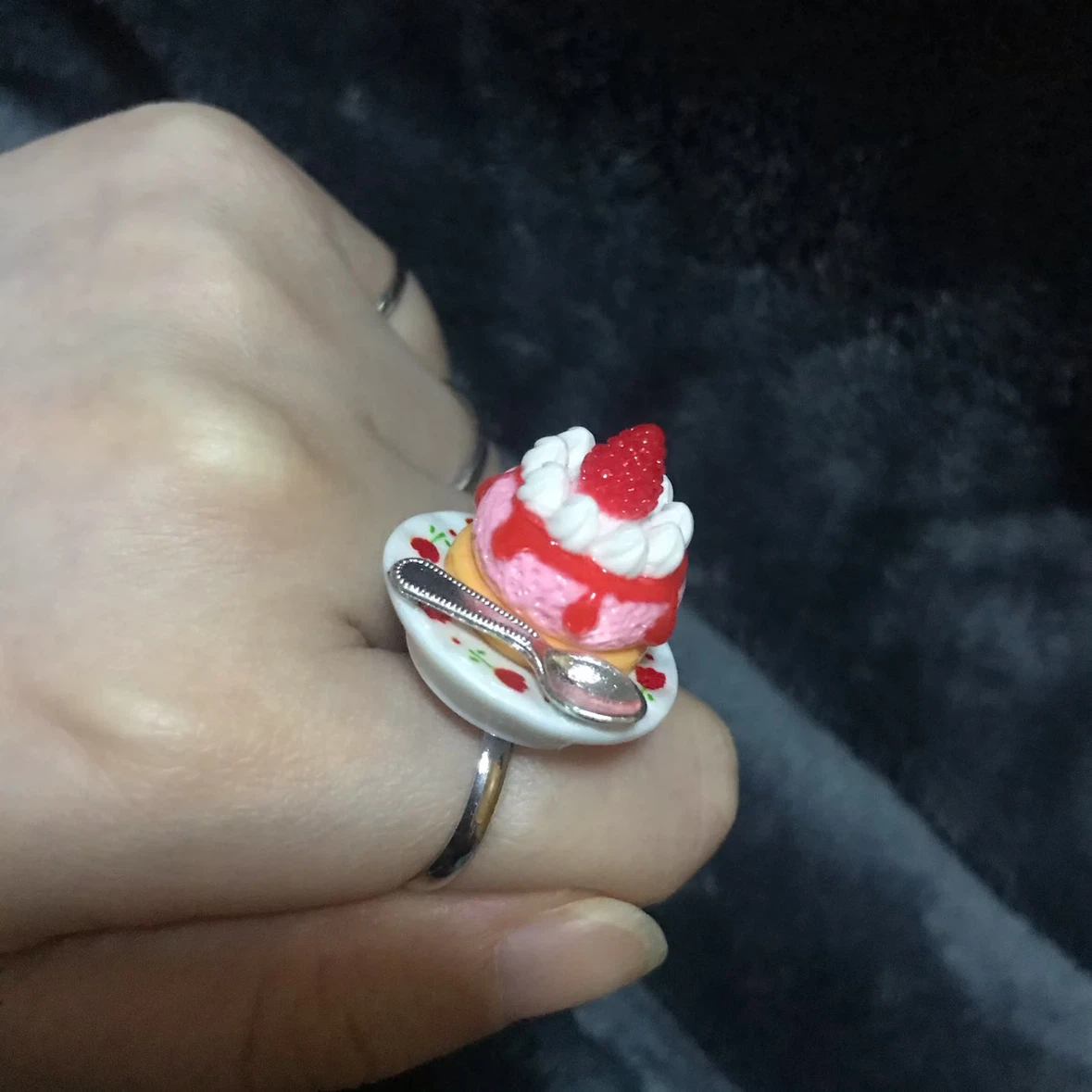 Strawberry Cake Mini Plate Ring - photo 2