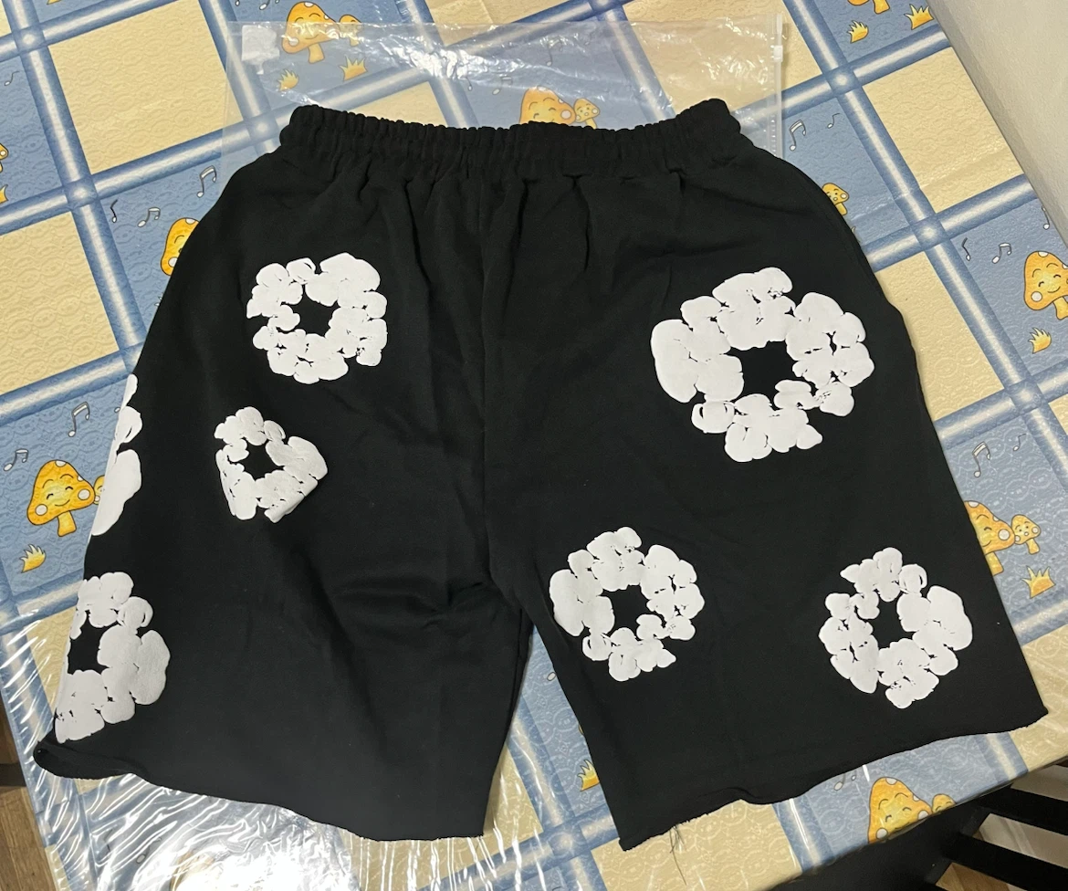 Denim Tears Cotton Wreath Shorts Black - photo 2