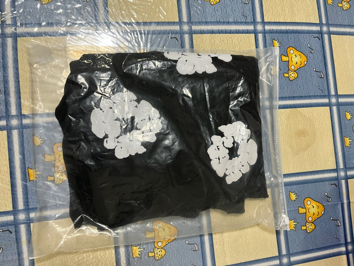 Denim Tears Cotton Wreath Shorts Black - photo 4