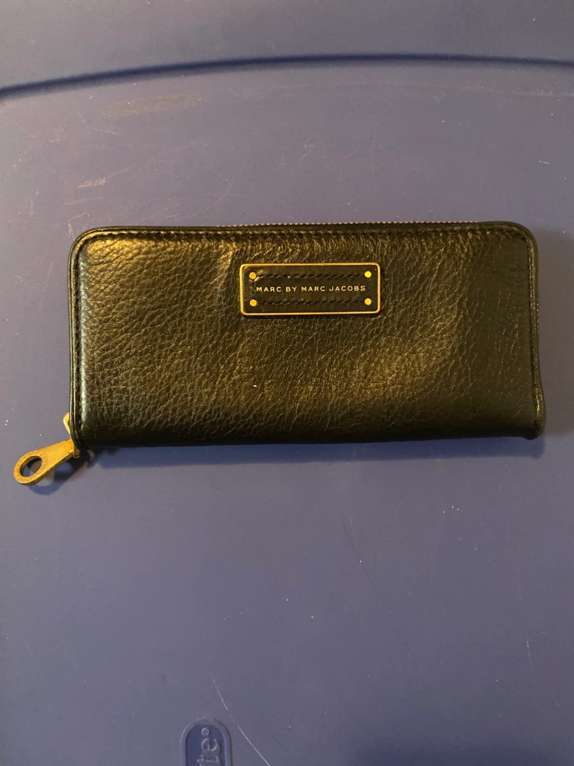 Marc by Marc Jacobs Black Leather Zip Wallet