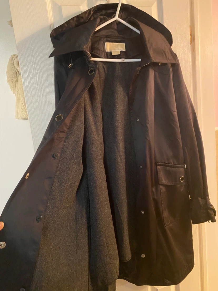 Michael Kors Hooded Raincoat/Trench Coat Size MEDIUM - photo 2