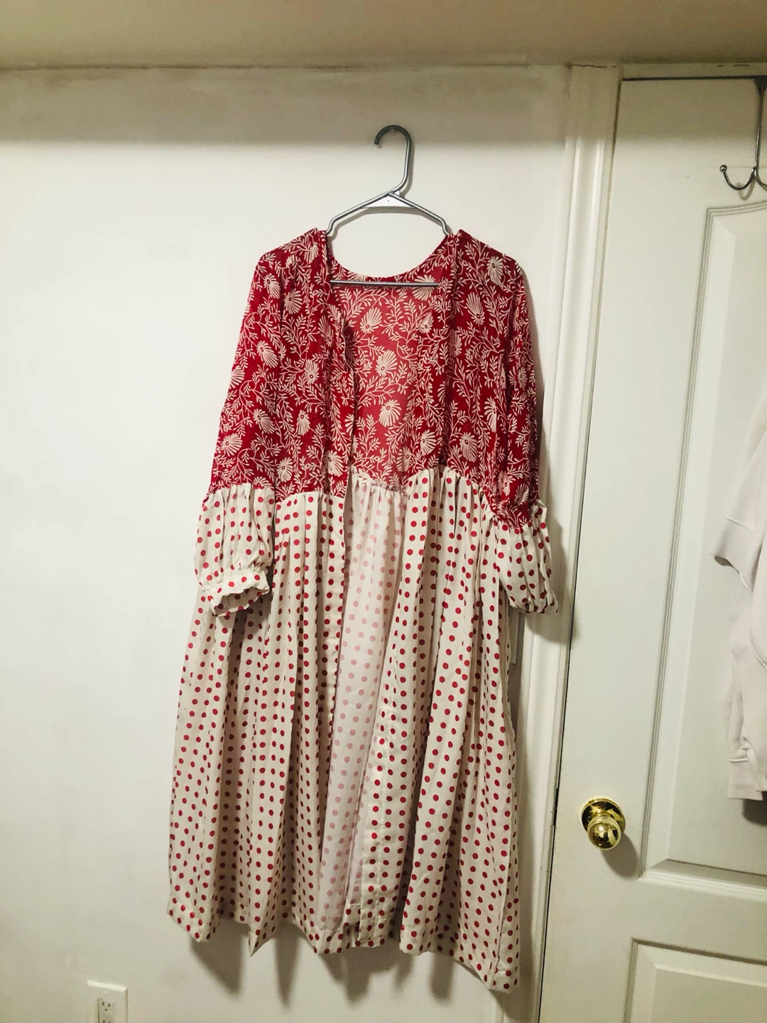 Red and White Patterned Kimono Robe