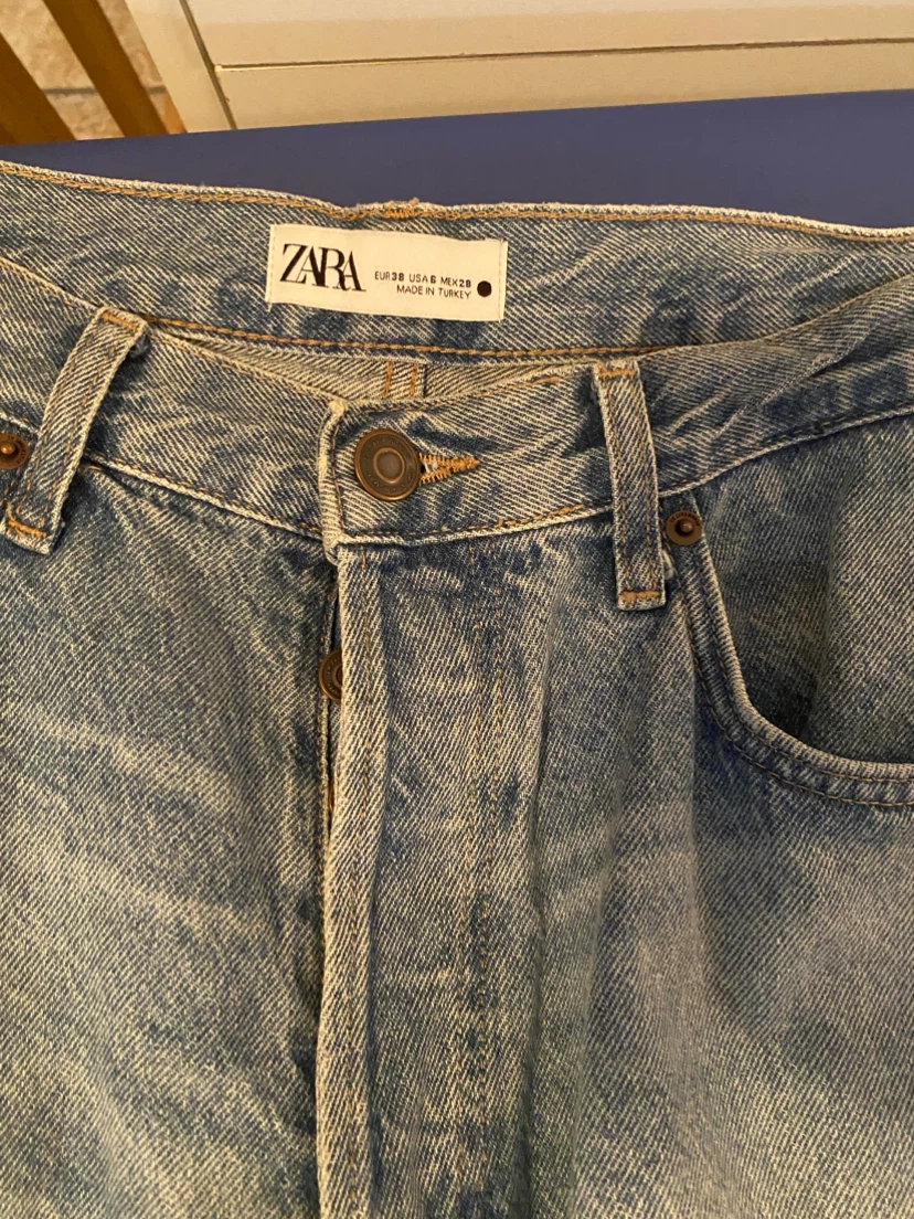 ZARA JEANS SET OF 2 WOMEN’S - SIZE 6 & 8 - photo 5
