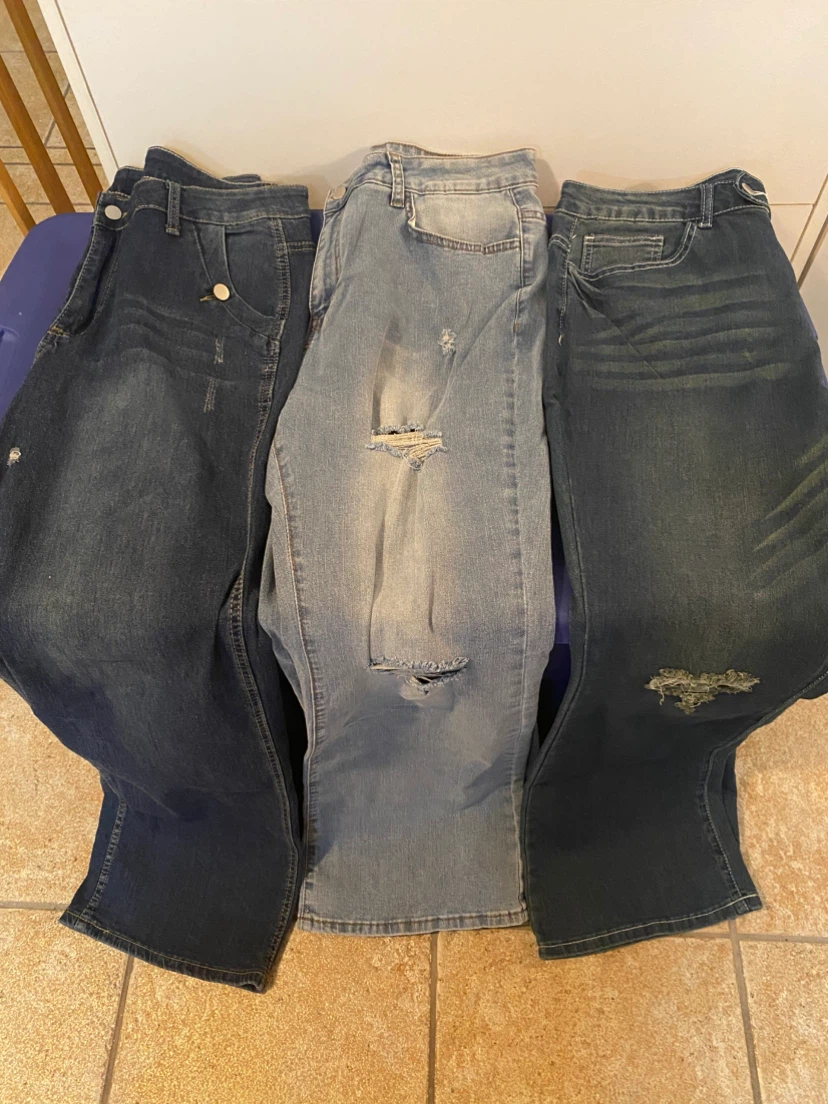 NEW 3-Pair SHEIN Jeans Bundle – XXL & 1XL