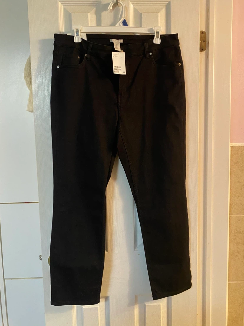 NEW H&M BLACK JEANS – SIZE 16 – WITH TAGS