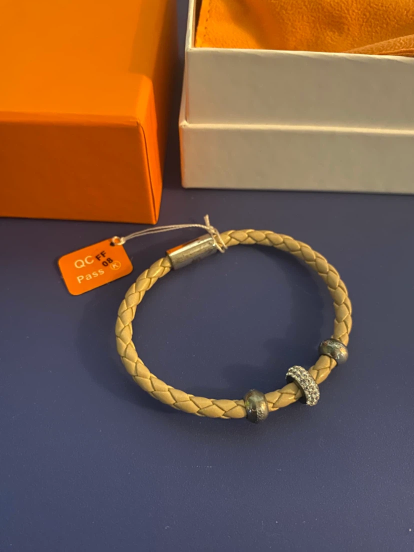 FOLLI FOLLIE BRAIDED LEATHER CRYSTAL BRACELET NEW! Size SMALL