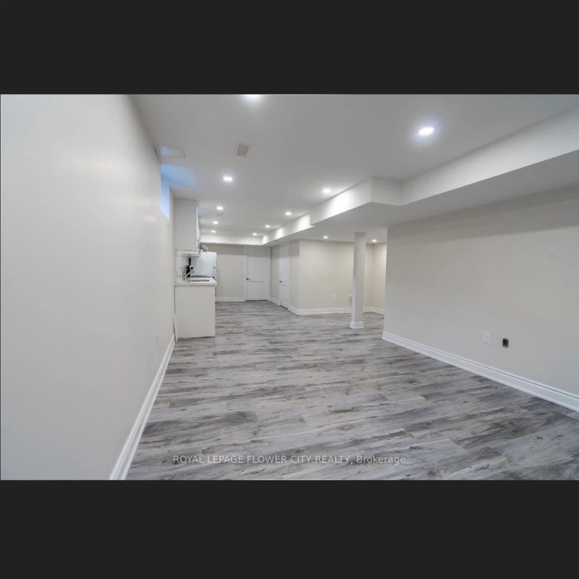 Basement for rent - photo 5