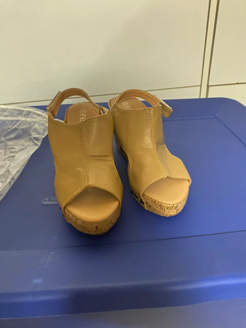 BEIGE CORK WEDGE PEEP TOE SANDALS – SIZE 40 NEW - photo 5