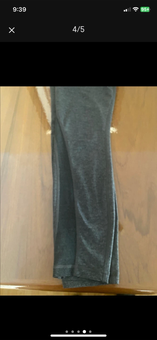 Lululemon Women's Leggings Size 6 - photo 4