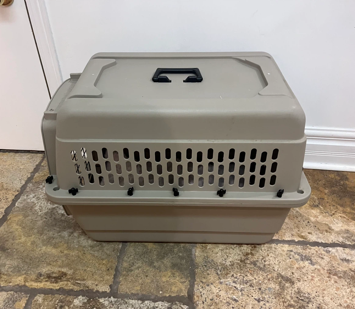 Dog Crate / small or small-medium breed / very clean - photo 2