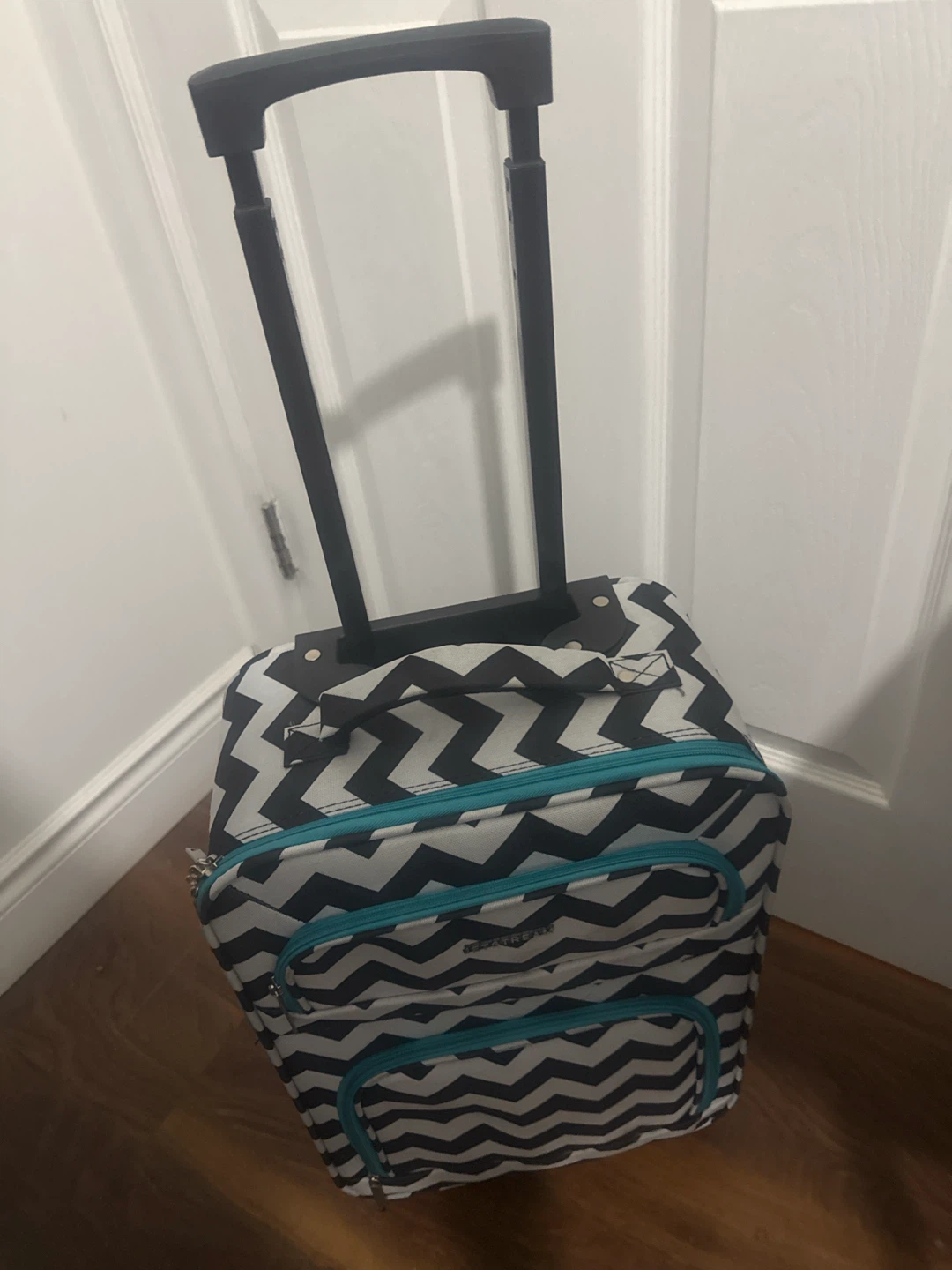 Jetstream Chevron Carry-On Luggage