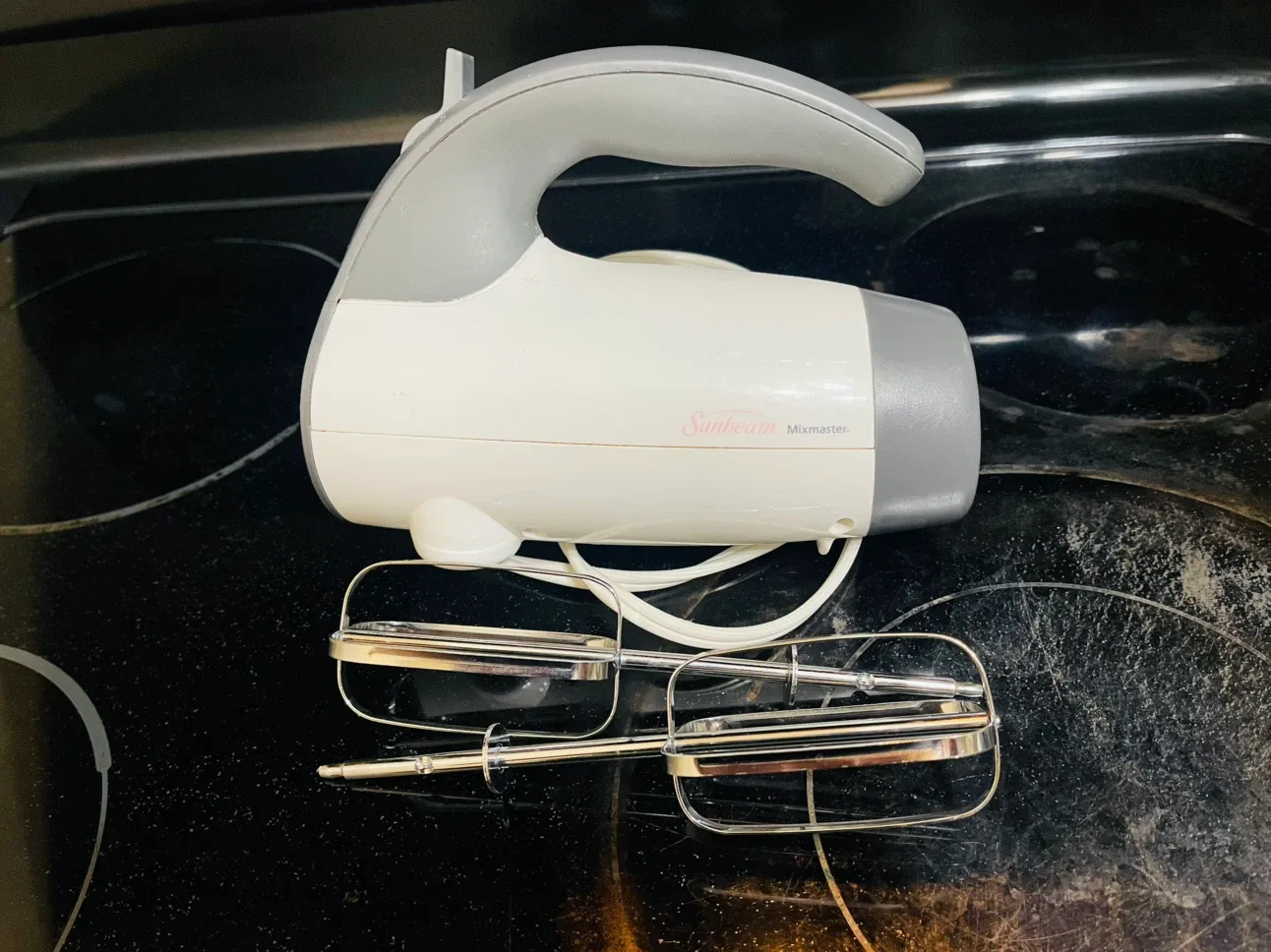 Sunbeam 6 Variable Speed Hand Mixer