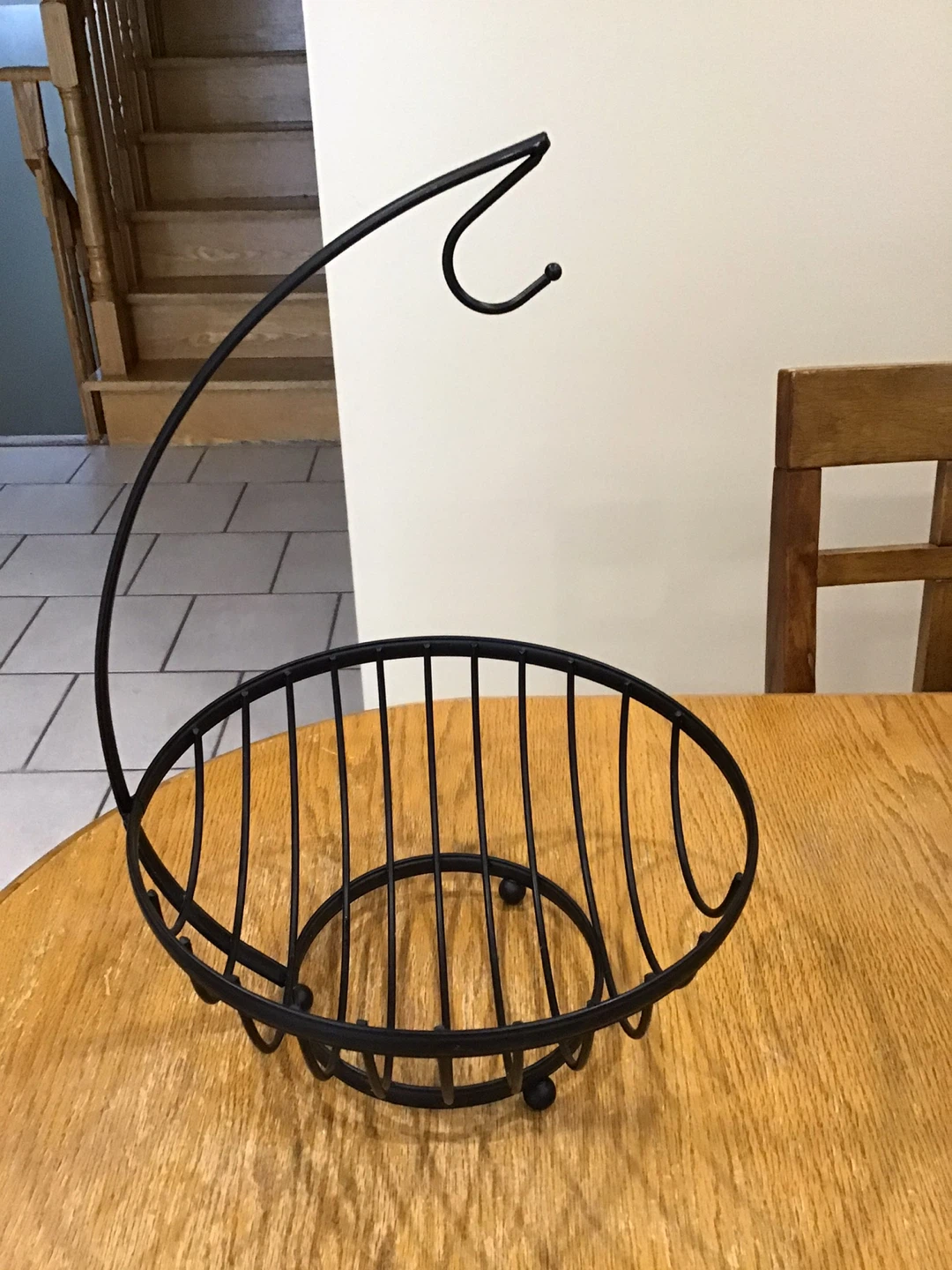 Black Metal Fruit Basket with Banana Hook