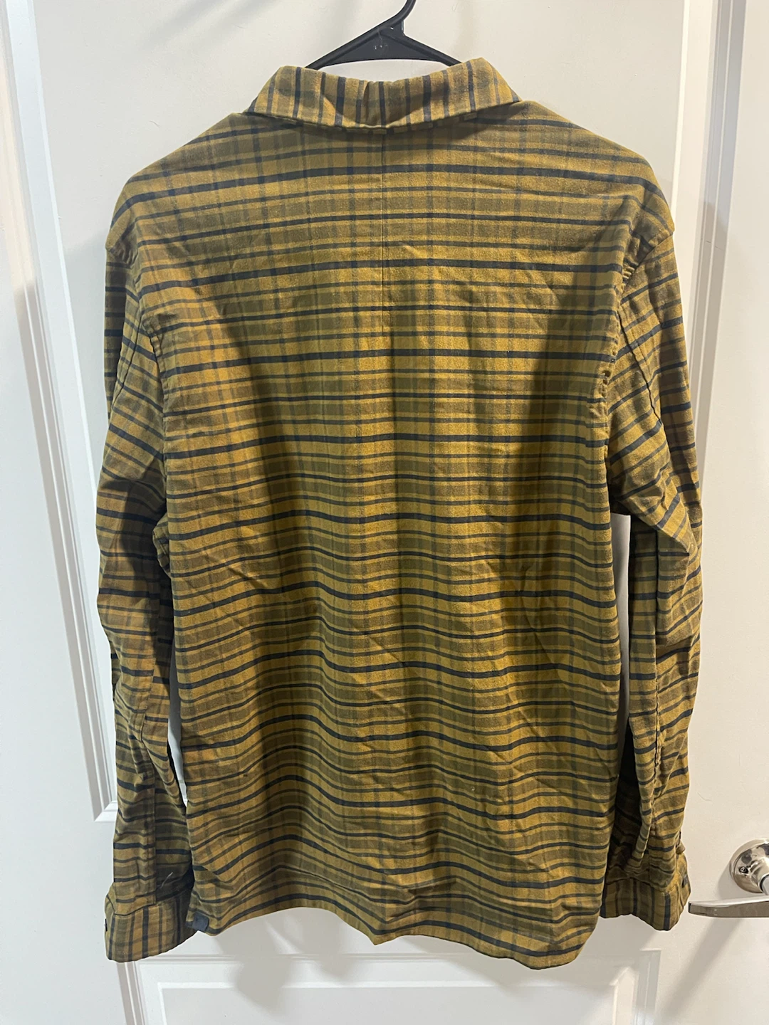 Lululemon Men's Plaid Button-Down Shirt - photo 3