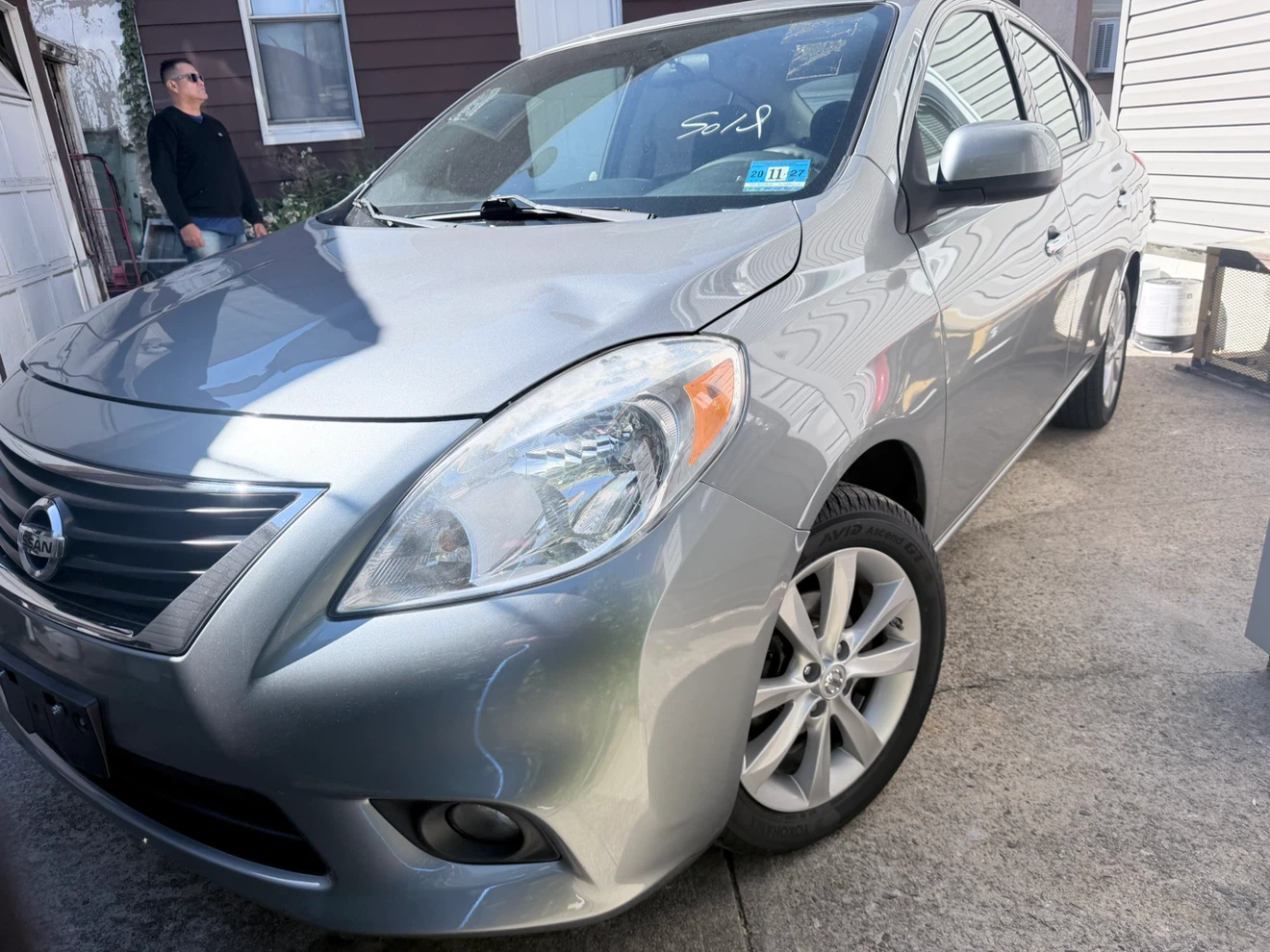 2014 Nissan Versa SL - photo 4