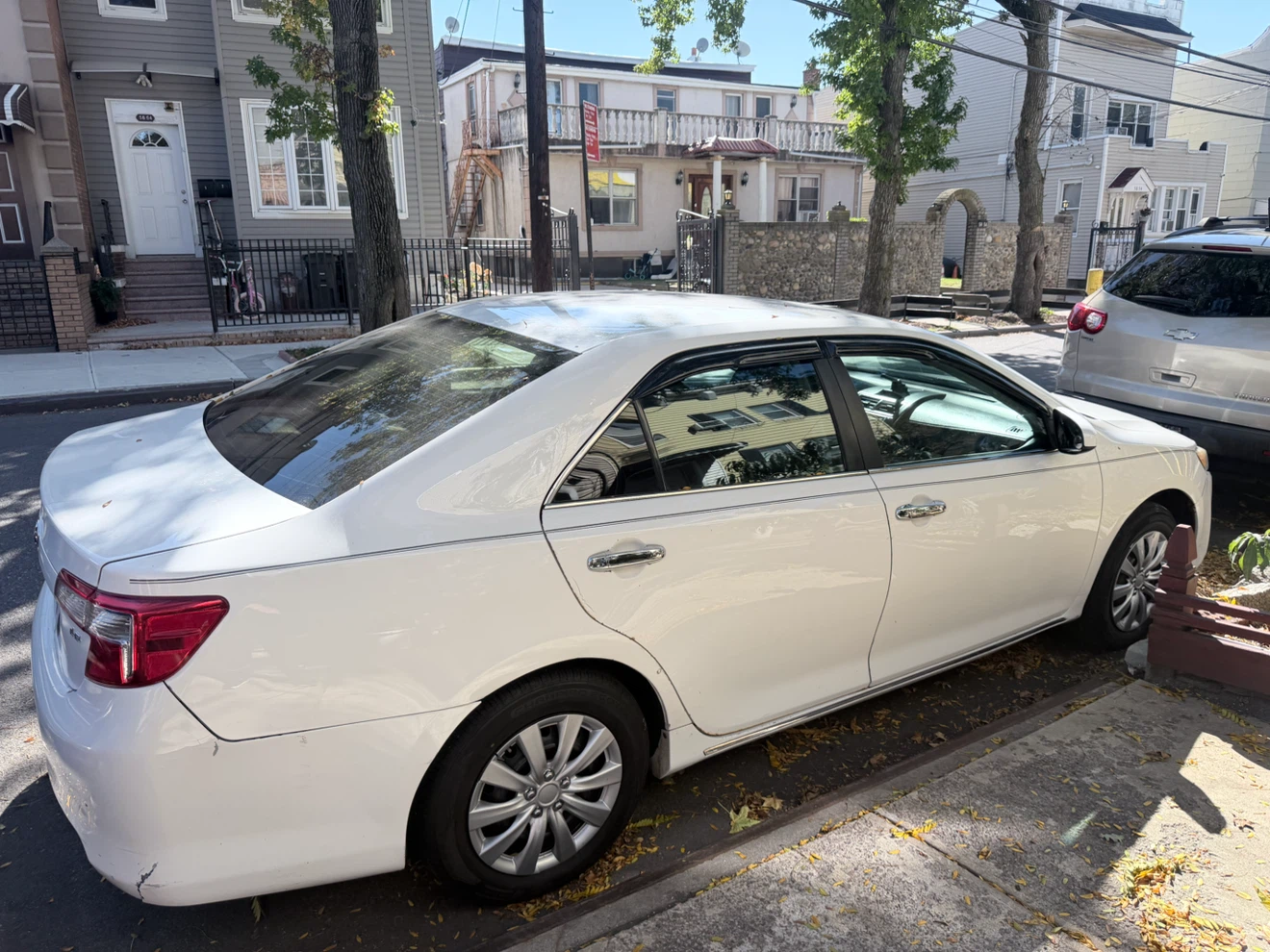 2014 Toyota Camry - photo 4