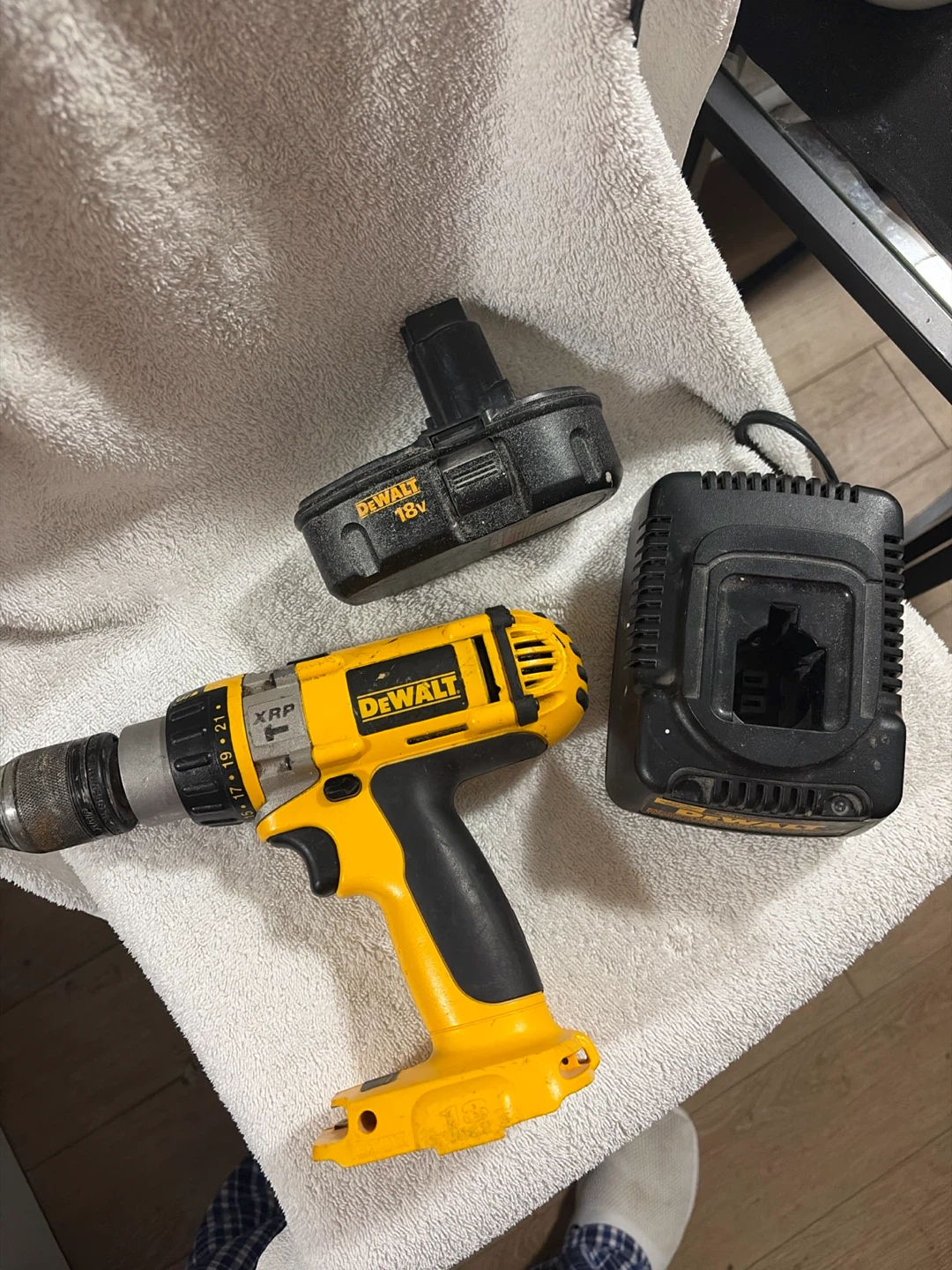 DeWalt DCD951 18V Cordless Drill/Driver - photo 2