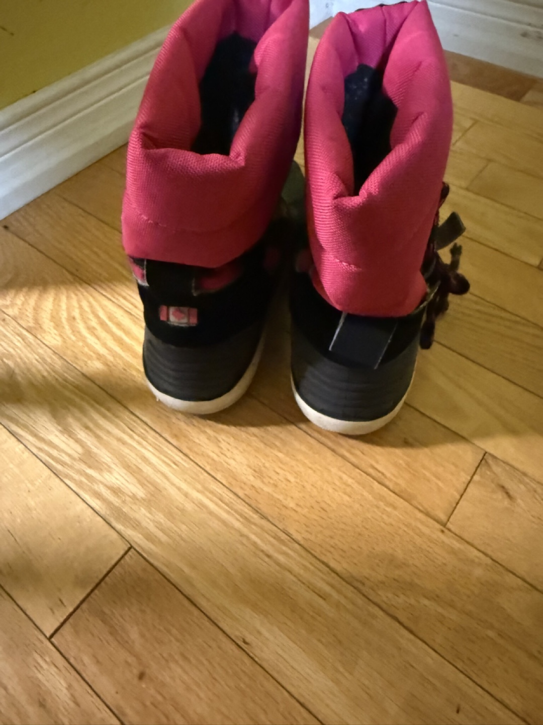 Pajar Kids Winter Boots Size 3 - photo 2