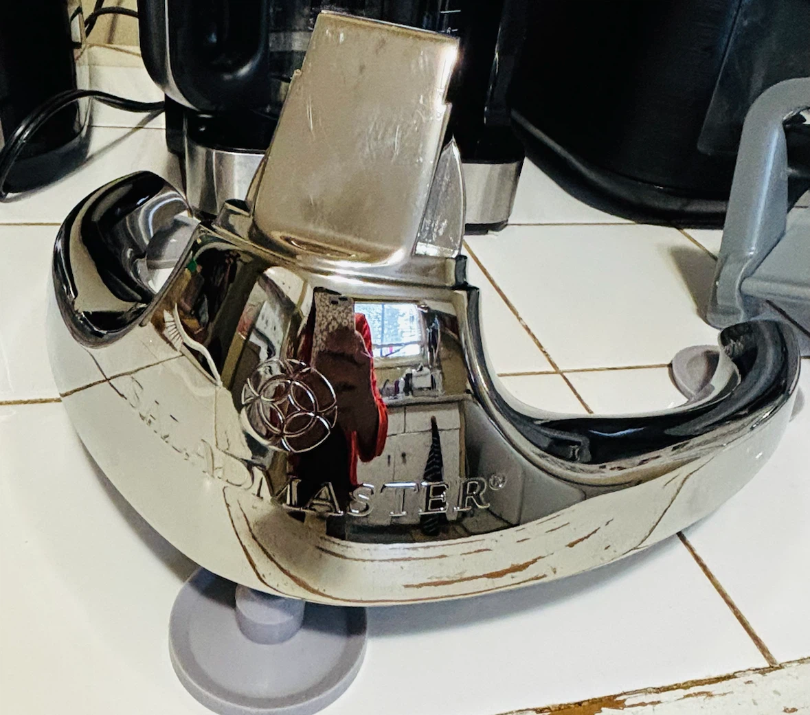 Saladmaster Food Processor with 5 Cutting Cones - photo 4