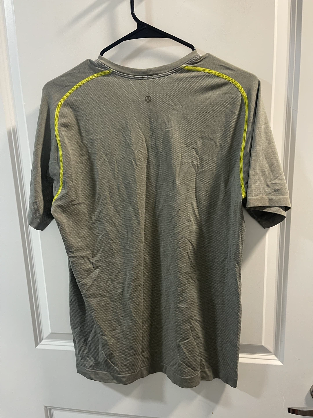 Lululemon Men's Short Sleeve Athletic Shirt - photo 2