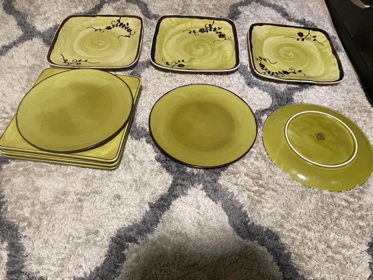 Set of Olive Green Stoneware Plates - photo 2