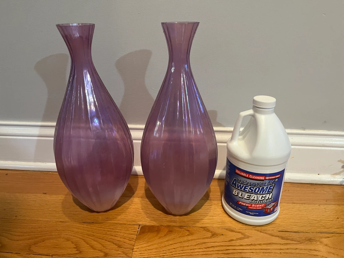 Two Purple Glass Vases - photo 3