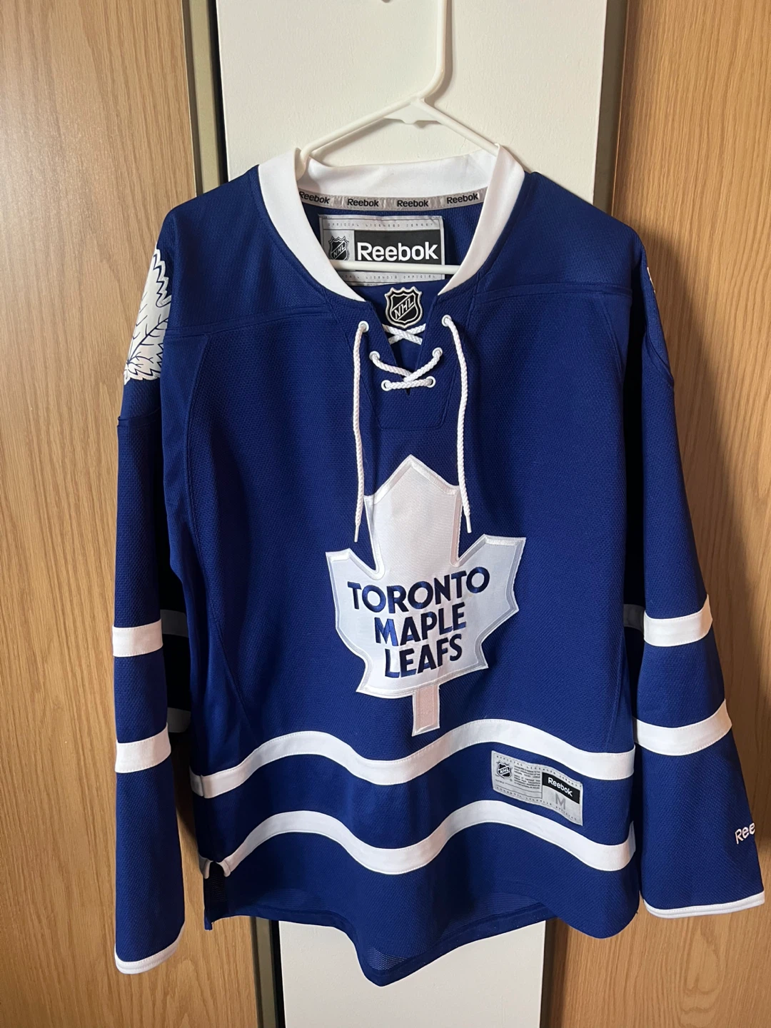 Toronto Maple Leafs Reebok NHL Jersey (Medium)