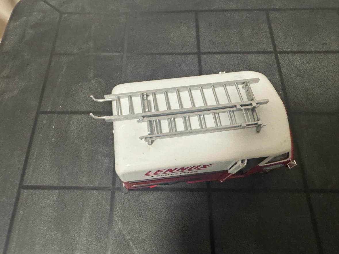 Rare Diecast Lennox Large Scale Van. - photo 5