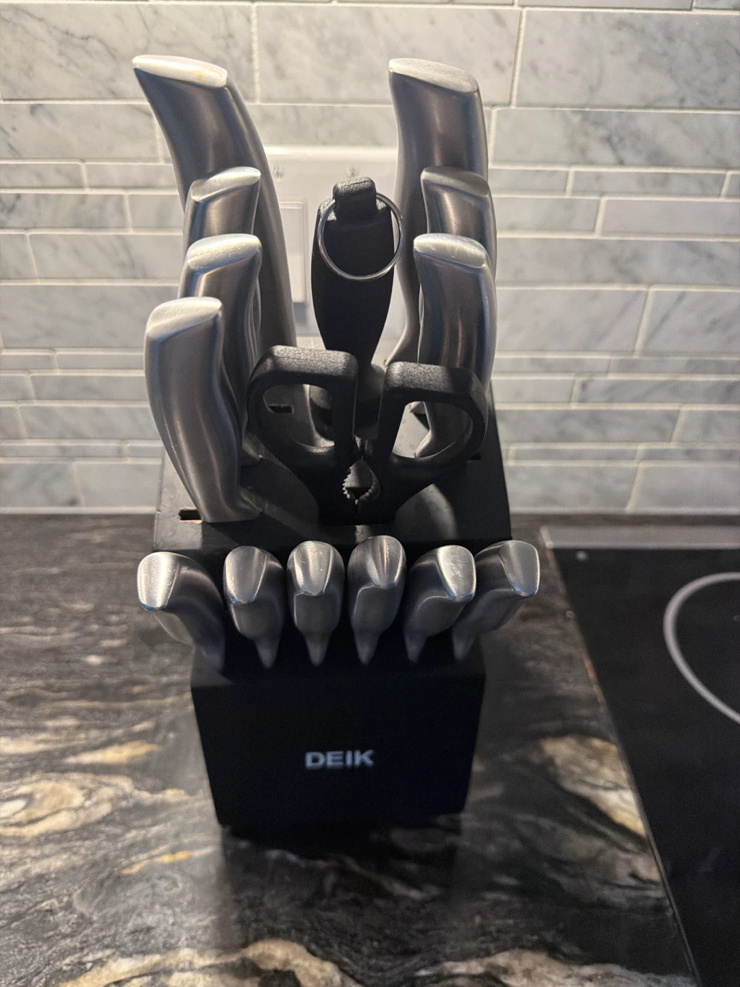 Like new knife set