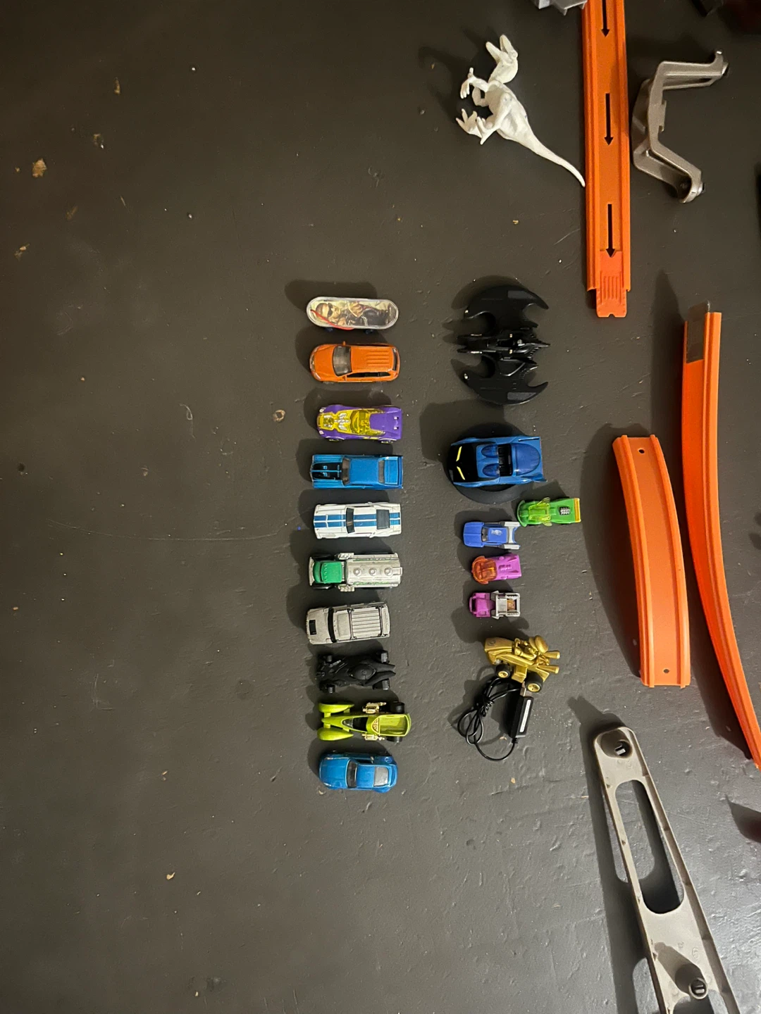 Hot Wheels Jurassic World Track and Car Set - photo 2