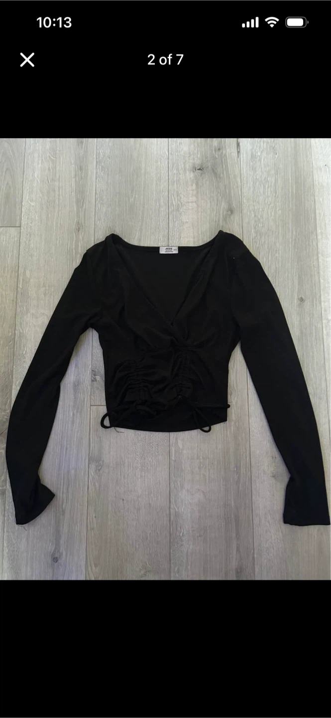 Lot of 5 Assorted Style Crop Tops and 1 bodysuit - photo 3