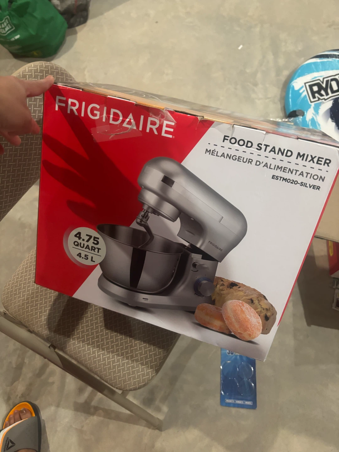 Frigidaire 4.75 Quart Food Stand Mixer - Silver - photo 3