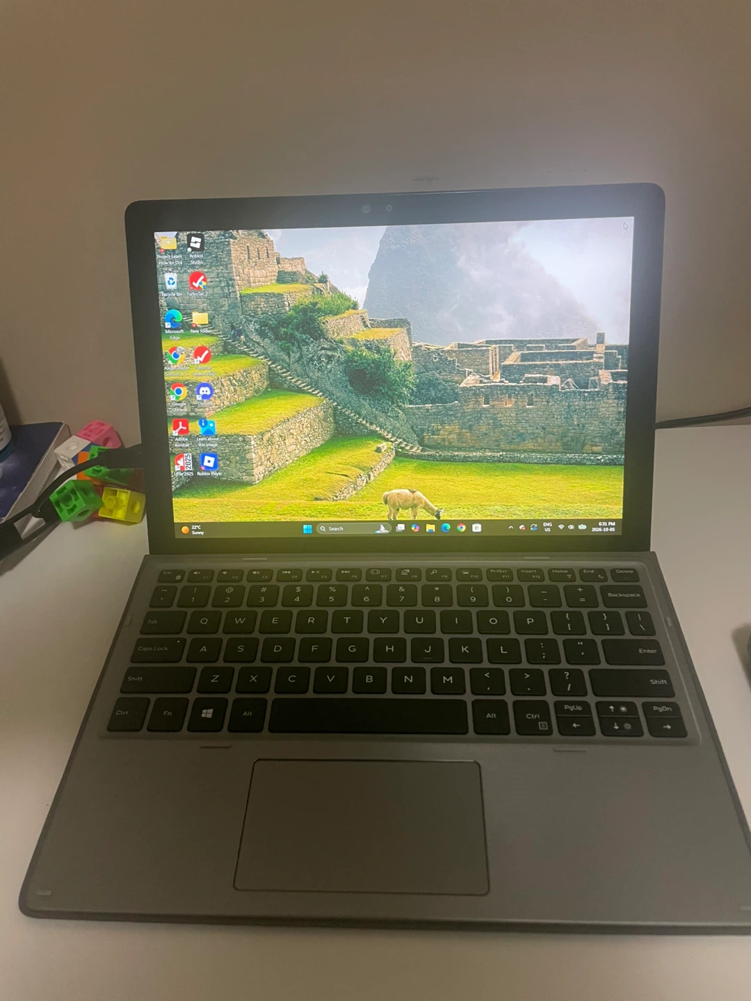 Dell Latitude 7210 2 in 1 Laptop