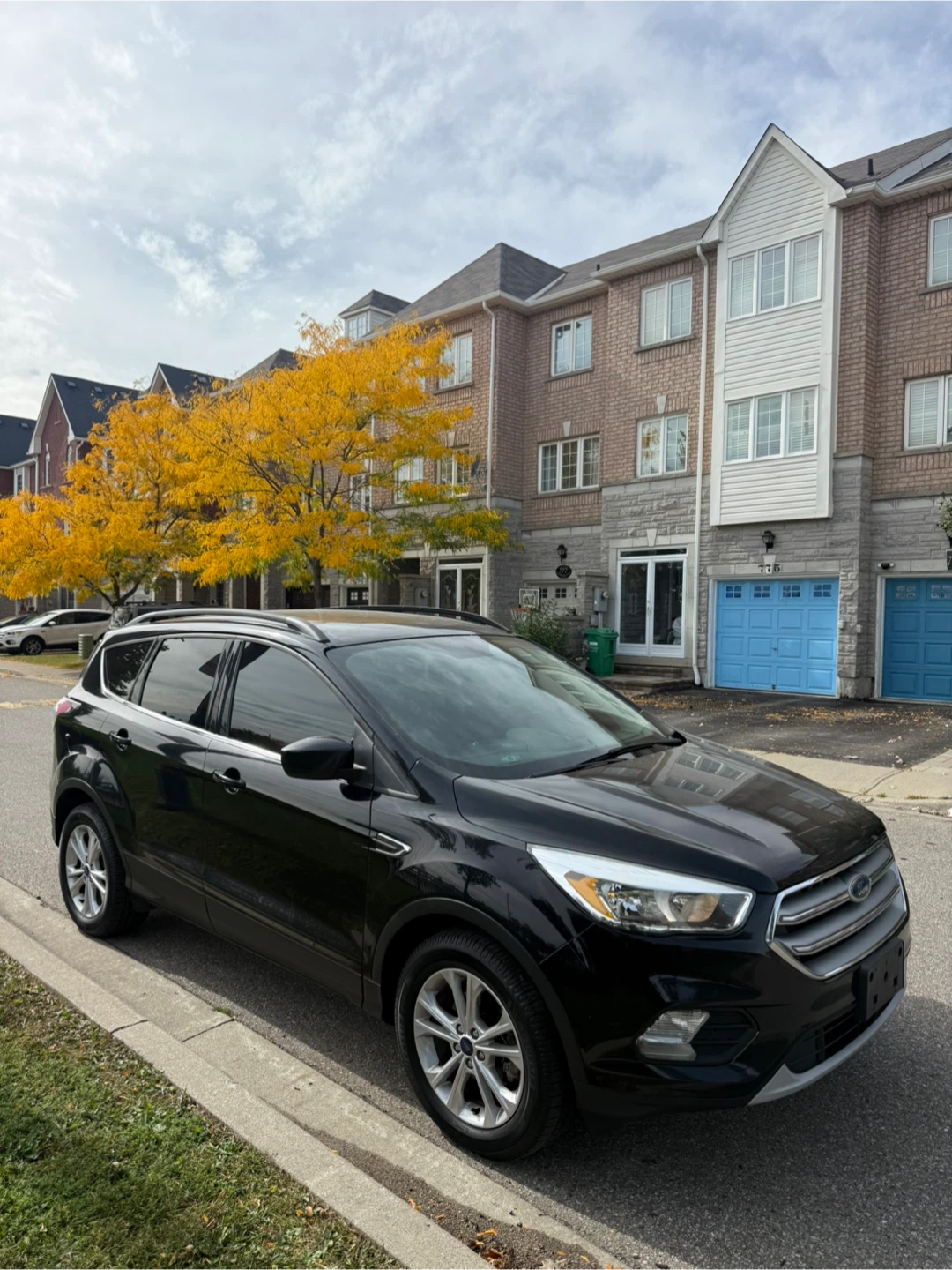 2017 Ford Escape SE - photo 2