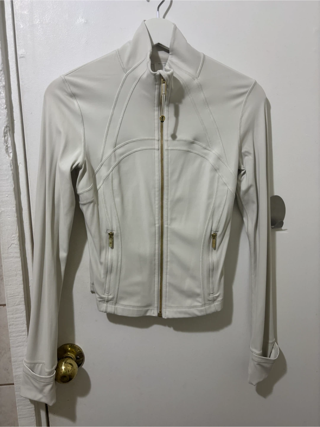 Lululemon define cropped Jacket nulu - Size 6