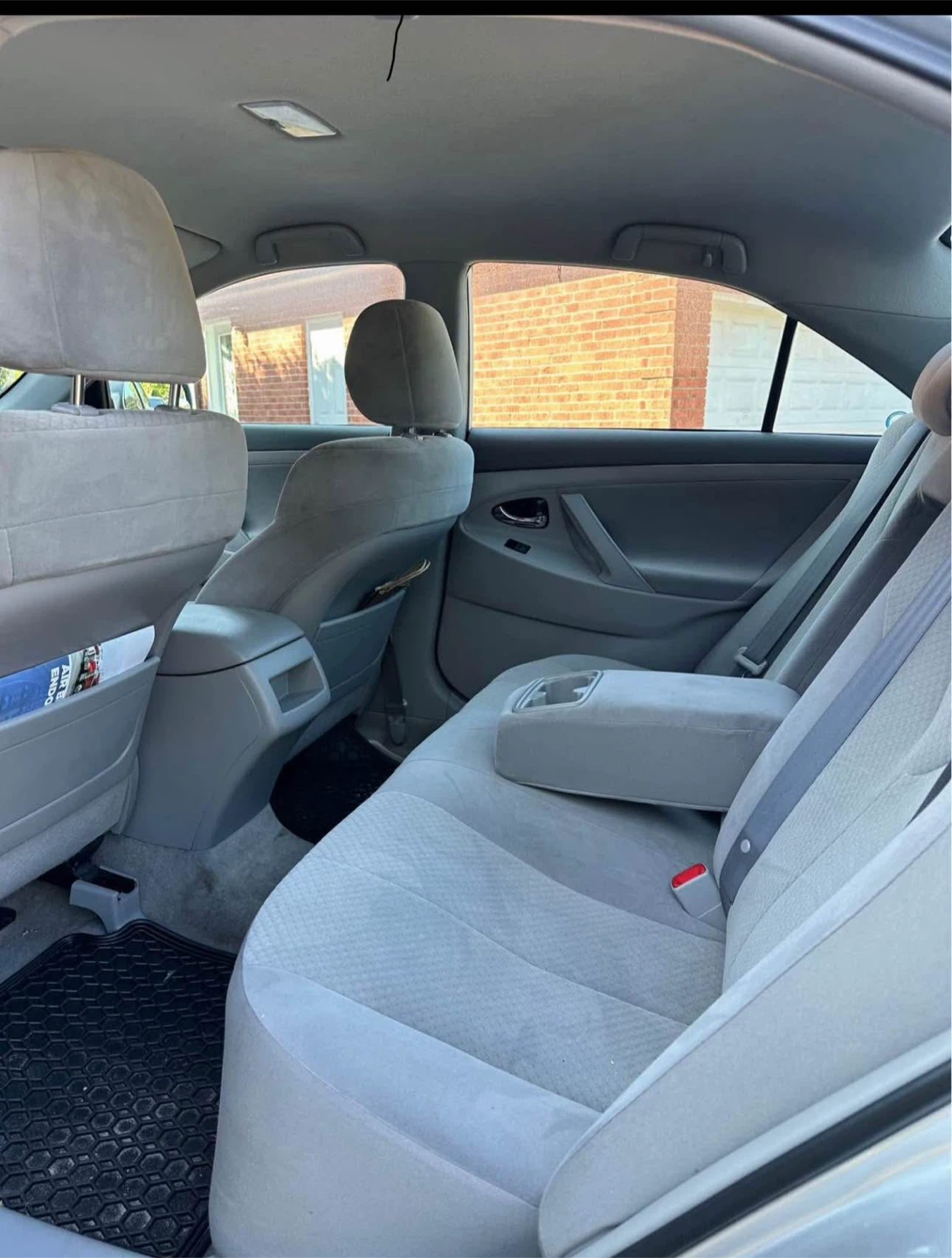 Toyota Camry Sedan - photo 3