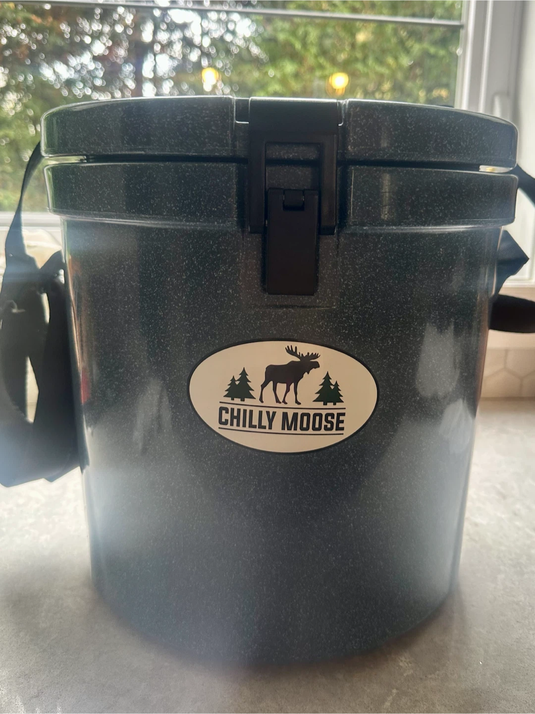 Chilly Moose 12L Harbour Bucket Cooler – Like New!