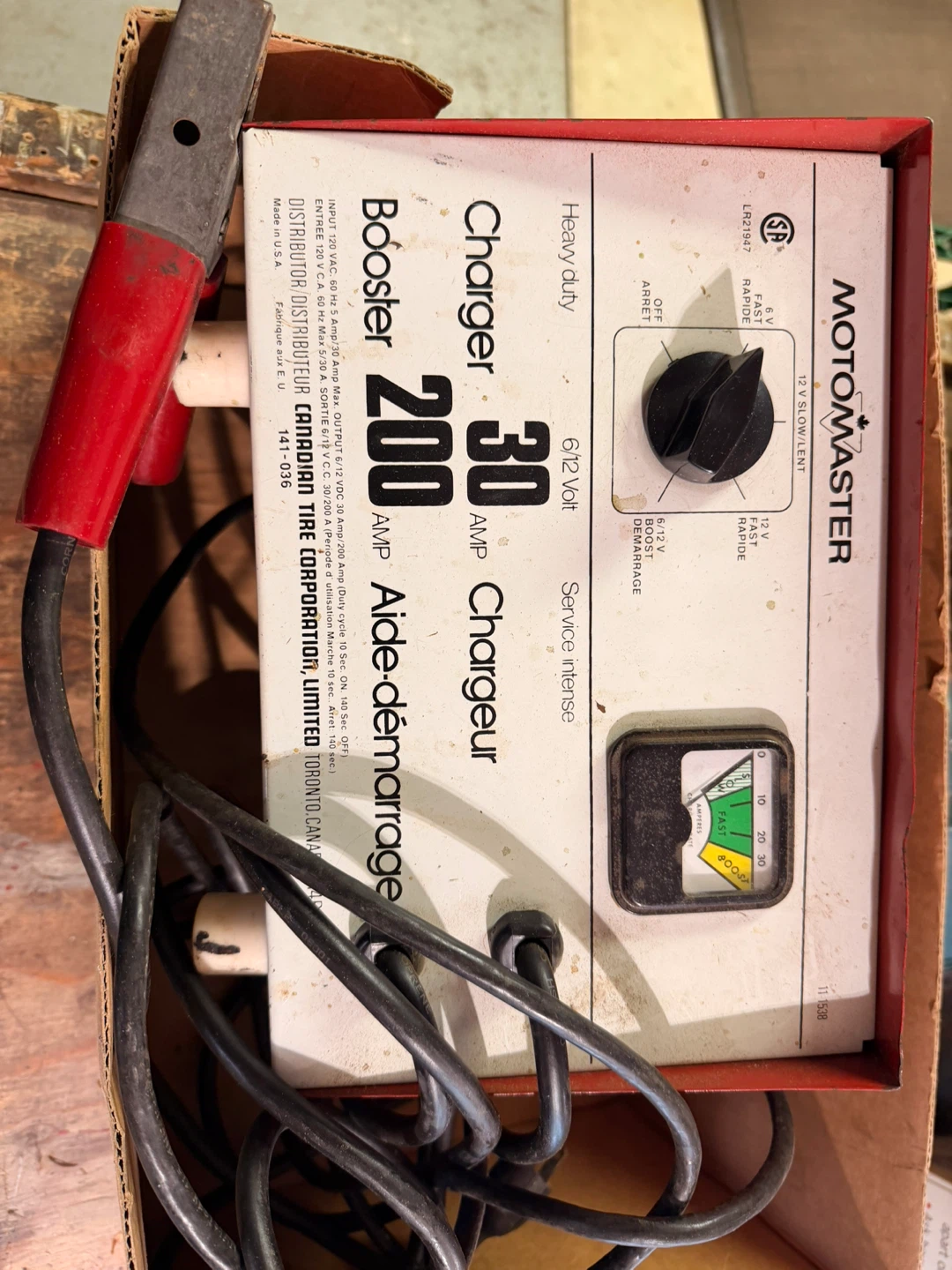 Motomaster 30/200 Amp Battery Charger and Booster