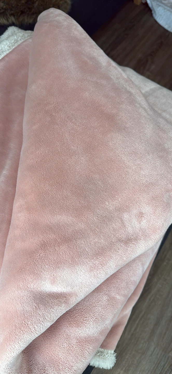 Premium quality-Pink Sherpa Queen Blanket