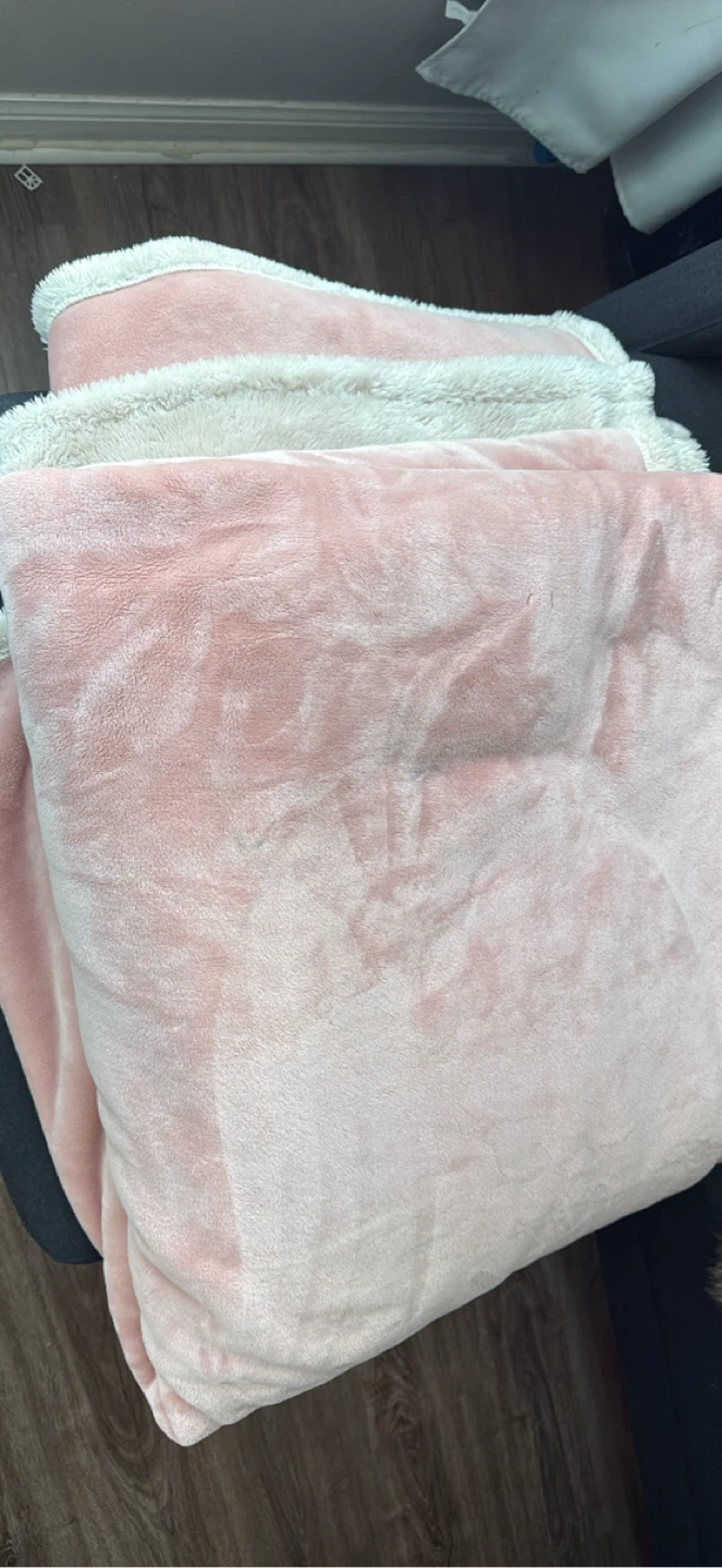Premium quality-Pink Sherpa Queen Blanket - photo 4