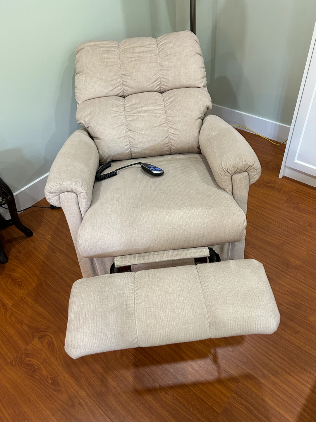 Power Reclining Lift Chair Lazy Boy - photo 3