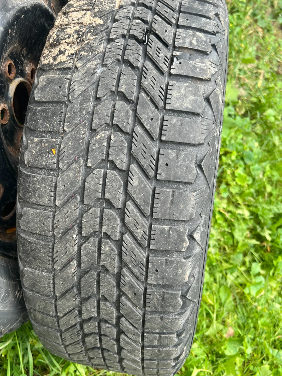 Firestone Winterforce Tires 215/60 R16 on steel rims 5 x 108mm - photo 3
