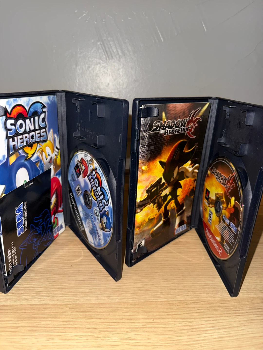 Sonic Heroes and Shadow the Hedgehog for PS2 - photo 2