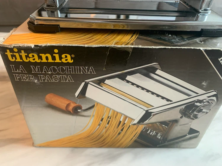 Titania Pasta Machine